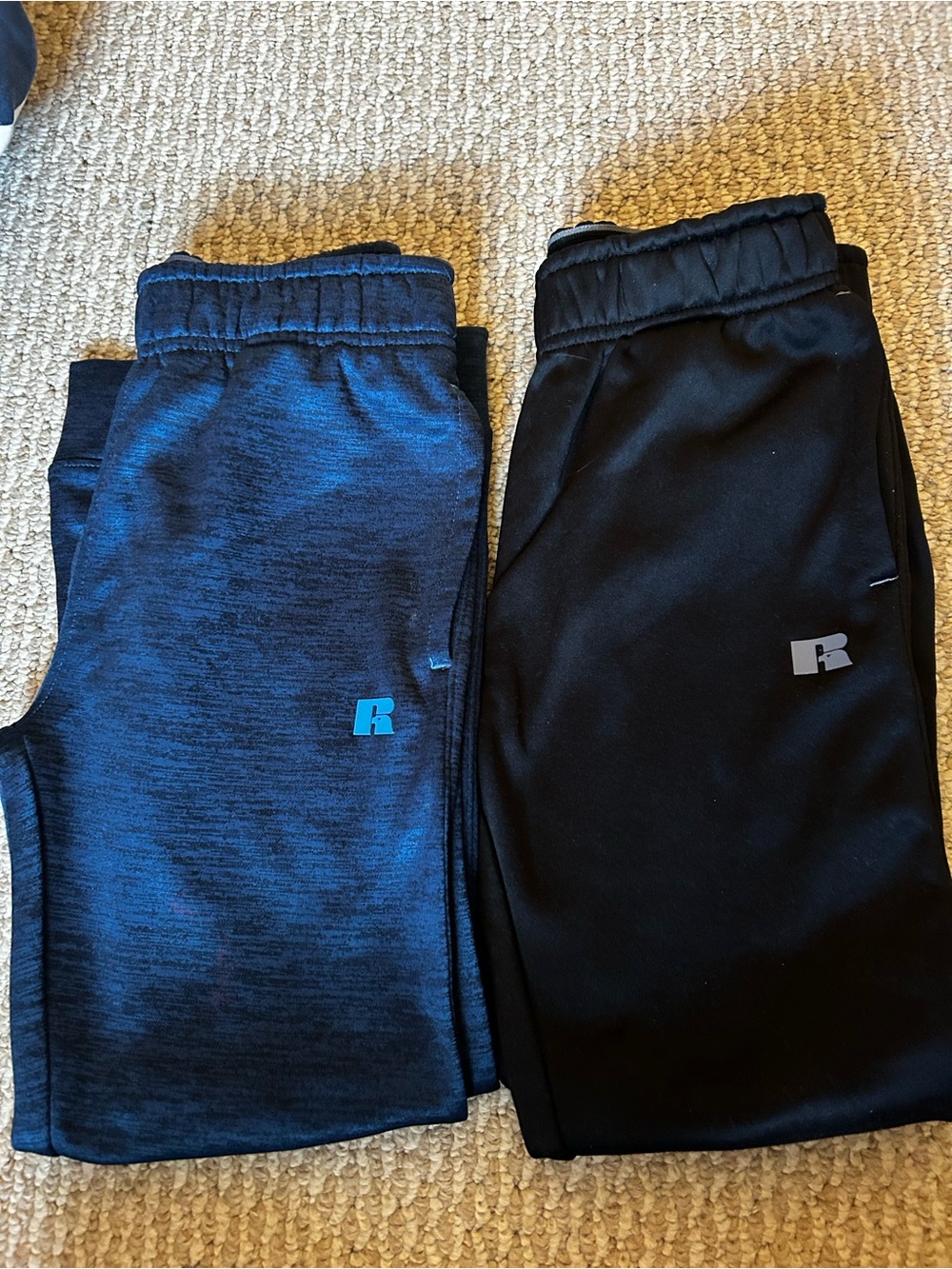 Russell Athletic Boys' Sweatpants Duo – Black & Navy Heather Size 7/8 set